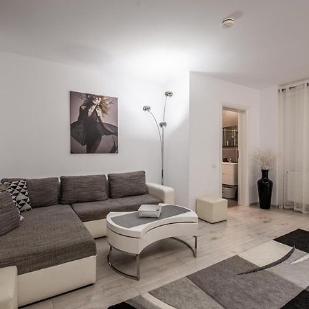 Studio Residence Militari M2 Бухарест Экстерьер фото